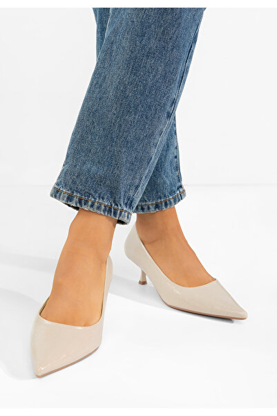 B T Shoes Beige Dianela low-heeled shoes