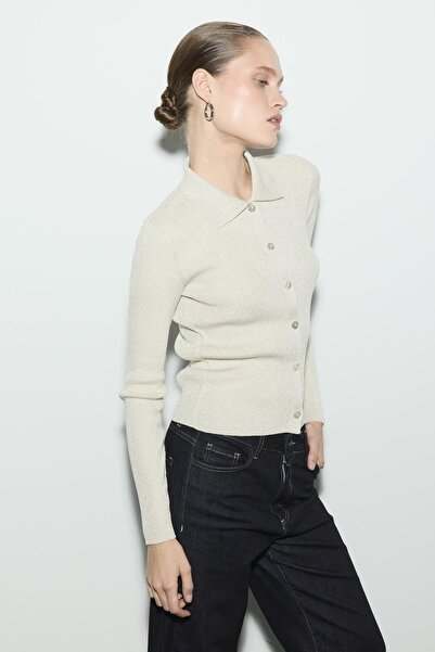 Zeyyen POLO YAKA SİMLİ TRİKO HIRKA BEJ