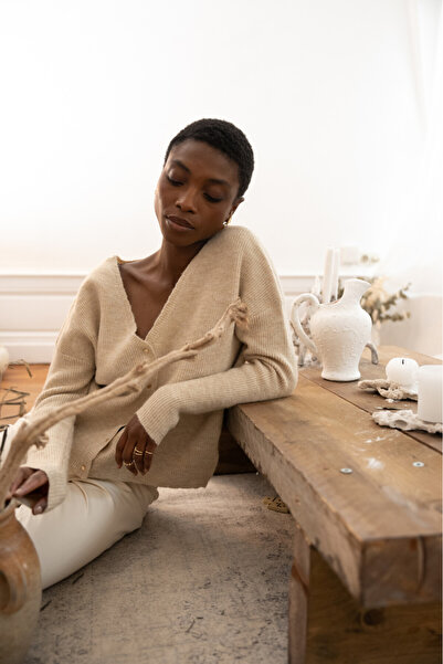 FASHION Cardigan cu decolteu în V din amestec de lână și alpaca și nasturi aurii, reversibil 2 în 1 – Vanilla M/L