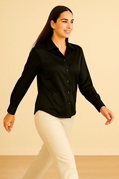 Swan Woman Low-Cut Satin Blouse