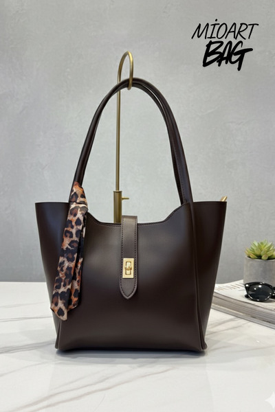 MioArt Tote Hand and Shoulder Bag with Lock Detail