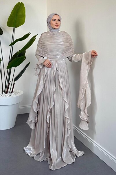 MERVEN AKYÜZ Naruna Pelerinli Fırfırlı Abiye Taş