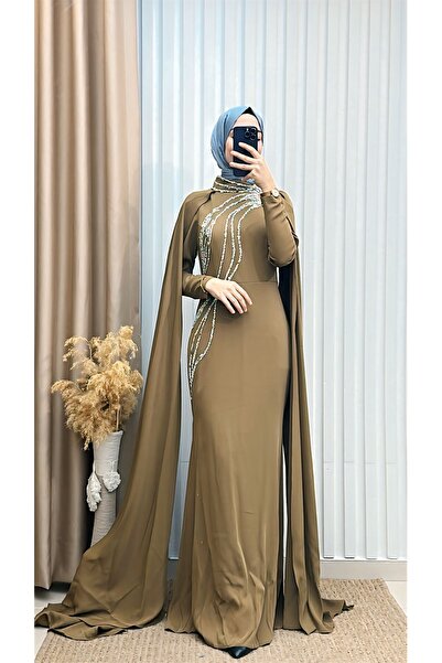 MERVE TESETTÜR Cape and Stone Evening Dress