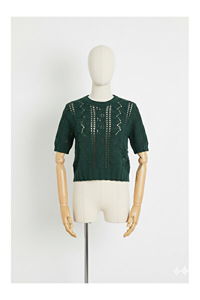 Namaste Vintage Dark Green Color Lace-Like Knit Crop Blouse