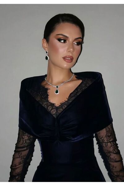 Generic Promise dress