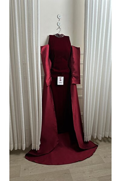 Onila Elegant and luxurious burgundy embroidered wool dress with a high neckline