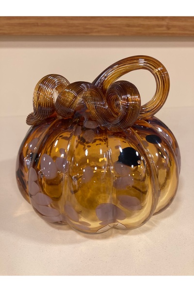 PLUS HOME DEKORATİF ÜFLEME CAM SANATI KABAK DESENLİ BAL RENGİ 13X13 CM
