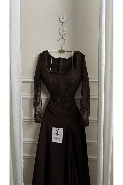 Onila Elegant and luxurious dark brown evening dress with sequins