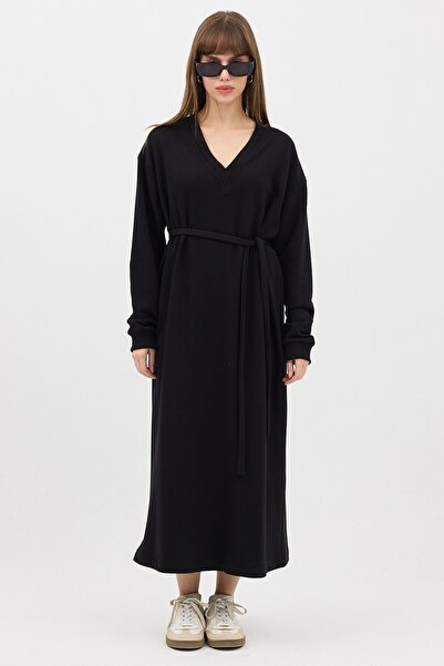 QANU V-Neck Long Sweatshirt Black