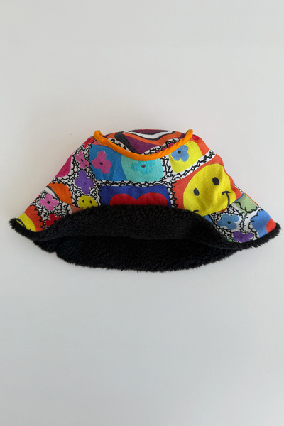 SheShe Duoshe Double-Sided Black Bucket Hat