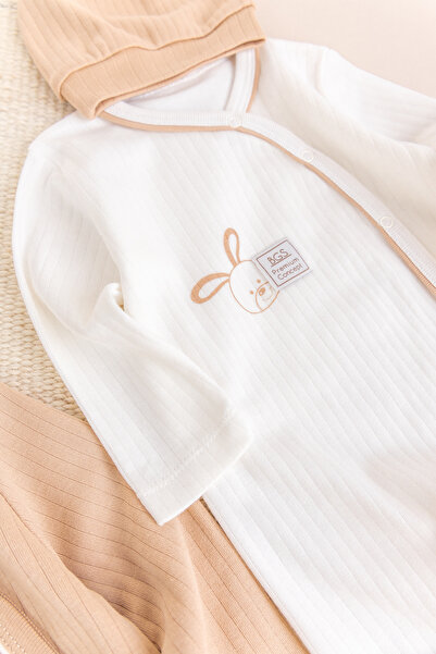 Babymod 2-Piece Long Sleeve Baby Girl/Boy Jumpsuit Set with Rabbit Figure