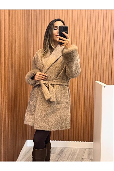 Robin Shawl Collar Sleeves Fur Coat