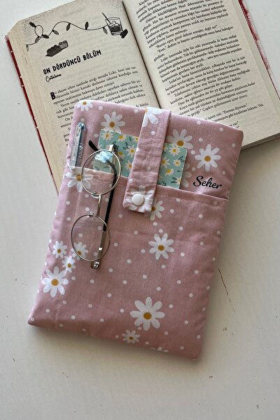 Outlet Çarşım İsme Özel Papatya Desenli Cepli Kitap Kılıfı Kitap Sever Hediyesi