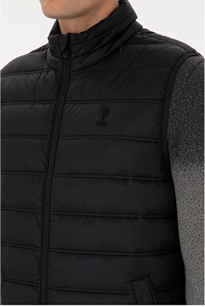 U.S. Polo Assn. U.S. Polo Assn. Basic Fit Fiber-Filled Men's Vest