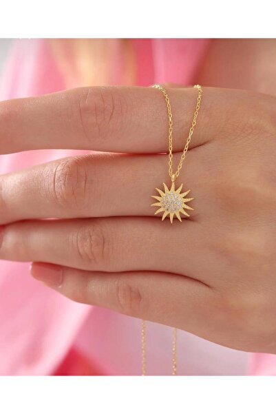 TwinRoots قلادة من الفولاذ الذهبي بحجر الزركون غير المشوه