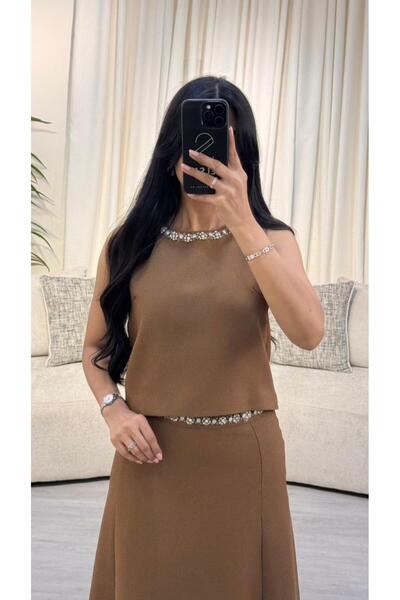 SELSAL Embroidered skirt and blouse set