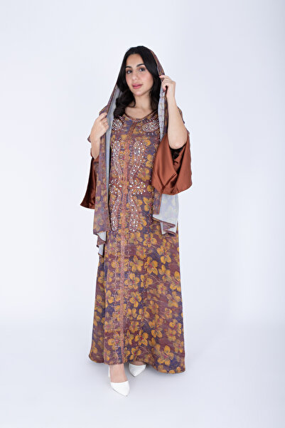 IKKXA جلابية مطبوع بنقوش كريستالية مع شال