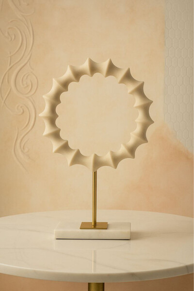 4gdran تحفة ديكور حديثة بشكل دائري مفرغ على قاعدة رخامية – تصميم فني فاخر للمنازل والمكاتب