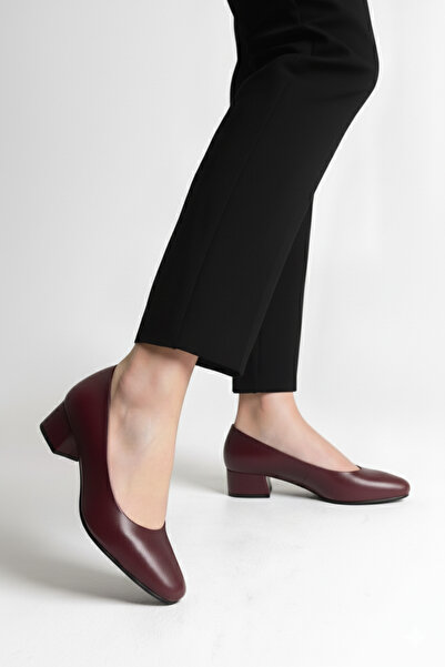 Crista Hakiki Deri Bordo Alçak Topuklu Burnu Kare Hostes Ayakkabısı