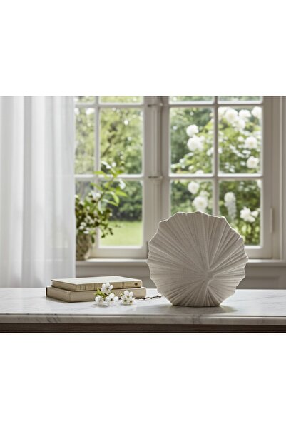 FYNDO Decorative Ceramic Vase – Modern Textured Fan Shell Vase for Home & Table Décor