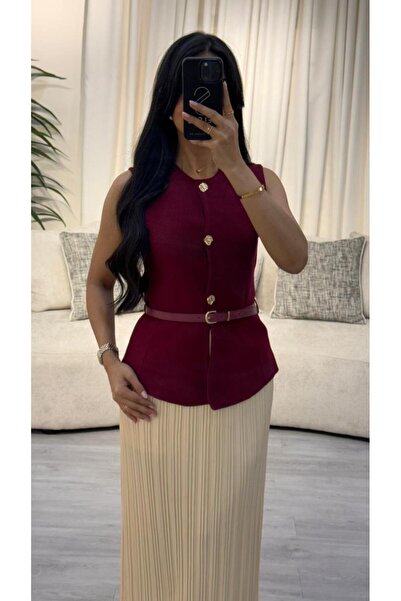 SELSAL Vest and pleated skirt set