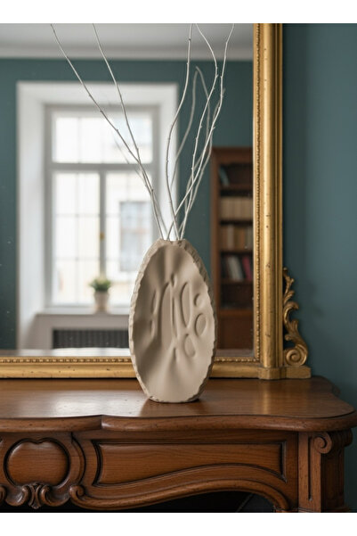 bity thok فازة سيراميك بلون بيج غامق بتصميم فني طويل وعصري