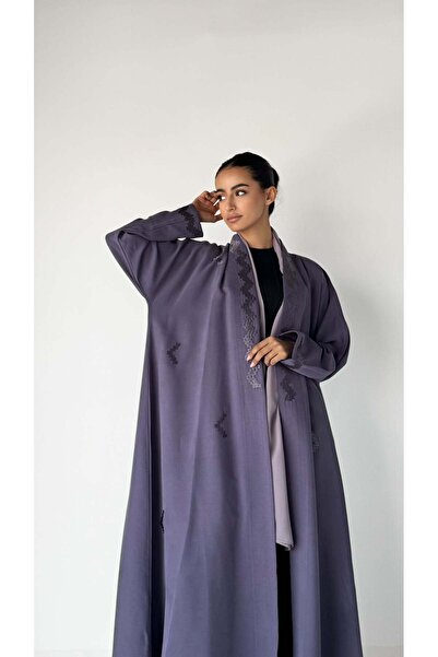 AYA عباية مطرزة بنفسجي فاتح