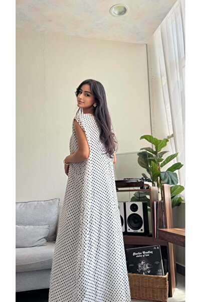 AYA mwd10-dress-abaya-white-polka-dot-black