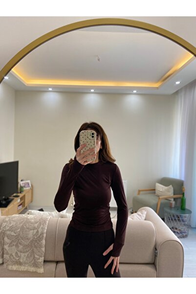 Butik Kadın Uzun Kollu Esnek Parmak Geçirmeli Basic Tişört – Çikolata Kahve