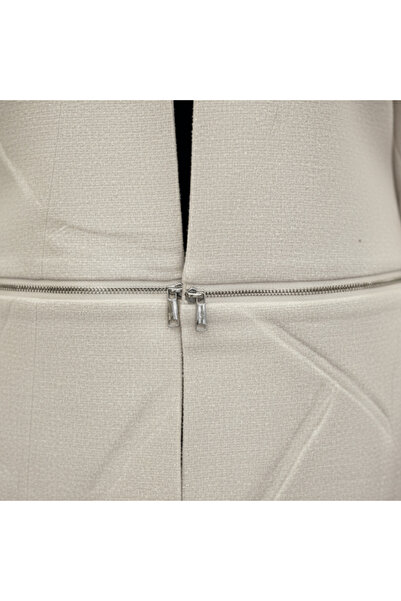 alqarat The Chic High-Neck Zip Coat