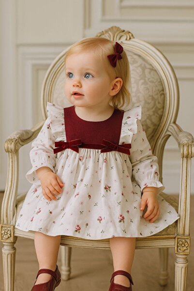 La reina petite فستان مورد ناعم وأنيق بياقة عنابية وبكلات مخملية للبنات الصغار