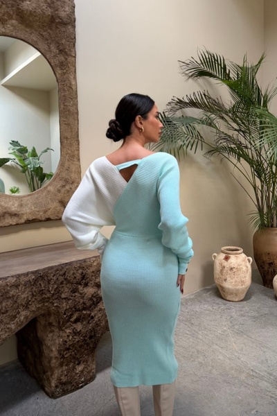 Auroveen Mint & Ekru Renk Bloklu V Yaka Triko Elbise AV3767