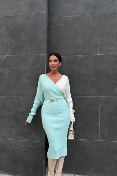 Auroveen Mint & Ekru Renk Bloklu V Yaka Triko Elbise AV3767