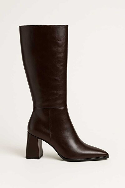 ÜNAL ÖZER Women's Rustic Patent Leather Pointed Toe Medium Heel Boots Un001-0132