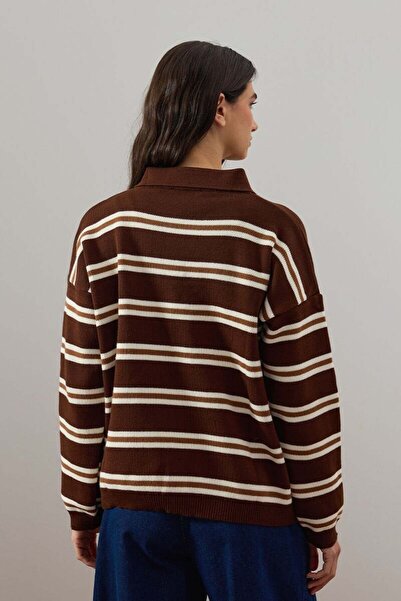 Ceylan Otantik Bitter Brown Button Detail Knit Sweater