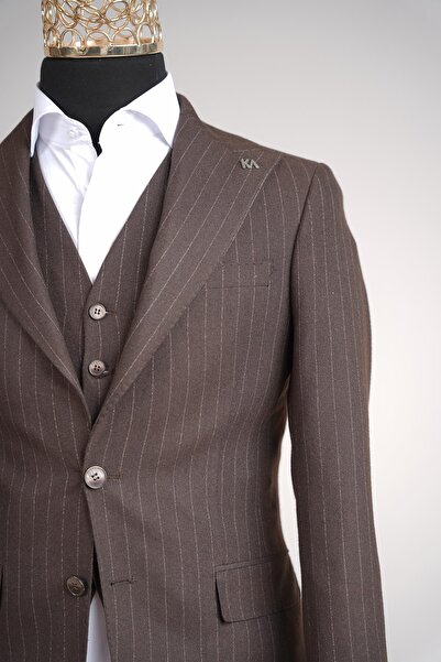 Kadir Büyükkaya Duble Paça Tasarımlı Erkek Yelekli Takım Elbise-KAV1040W