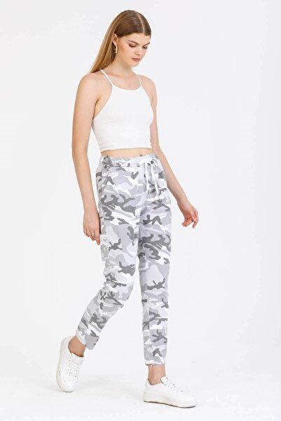 della moor Women's White Italian Camouflage Pattern Lycra Trousers