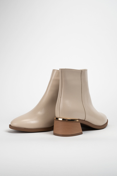 Munshoes Lorie Women's Beige Heeled Boots