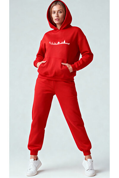 ClubSpaceAstro New Year Special – Reindeer Pulling a Sleigh Printed 3 Thread Ş Fleece-Lined Red K Hooded Bottom and Top Tracksuit Set
