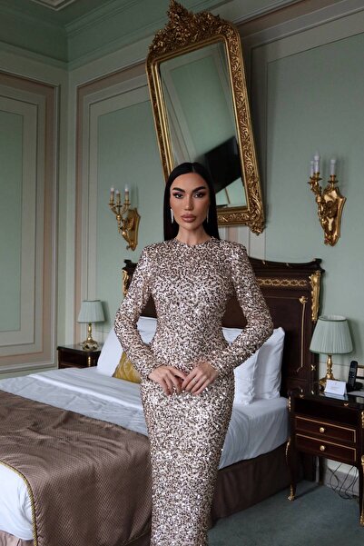 Julidress Χρυσό μπεζ φόρεμα με λουράκια στην πλάτη, με επένδυση, μακρύ φόρεμα με παγιέτες