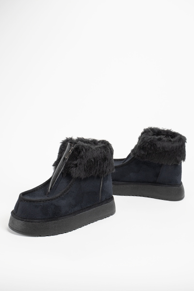 Munshoes Puffy Front Zippered Thick Sole Fur Boots