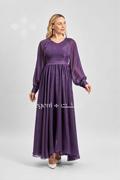 Elegent Elegant purple dress with sheer sleeves and a flowing silhouette