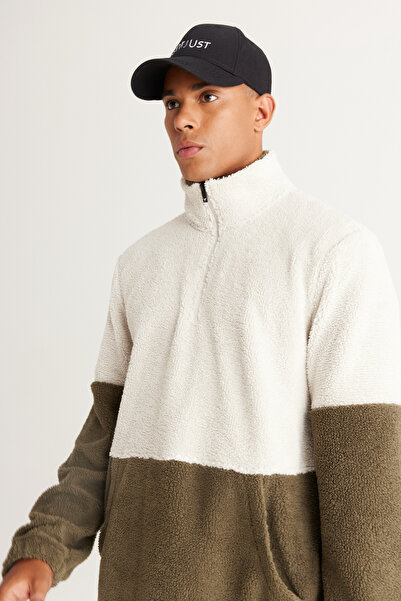 AC&Co / Altınyıldız Classics Beige-Khaki Standard Fit Stand Collar Kangaroo Pocket Double Color Sherpa Fleece Sweatshirt