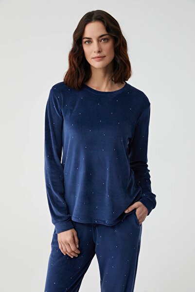 Catherine's Catherines Soft Velvet Circular Neck Long Sleeve Women's Pajama Set