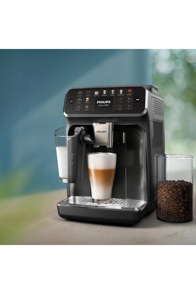 Philips Espressor EP5541/50 5500 LatteGo, 1500W, 15bar, 1.8l, Râșniță ceramică cu 12 niveluri, Negru