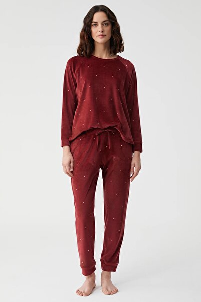 Catherine's Catherines Soft Velvet Circular Neck Long Sleeve Women's Pajama Set