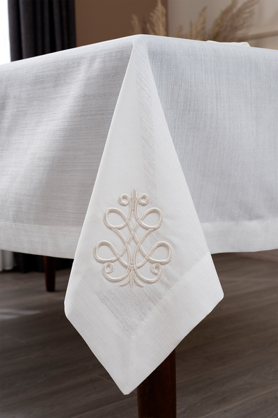 Koza Home Royal white embroidered tablecloth 160x260 2560