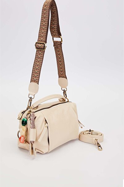 Levidor Cream Shoulder Bag with Multiple Accessory Details