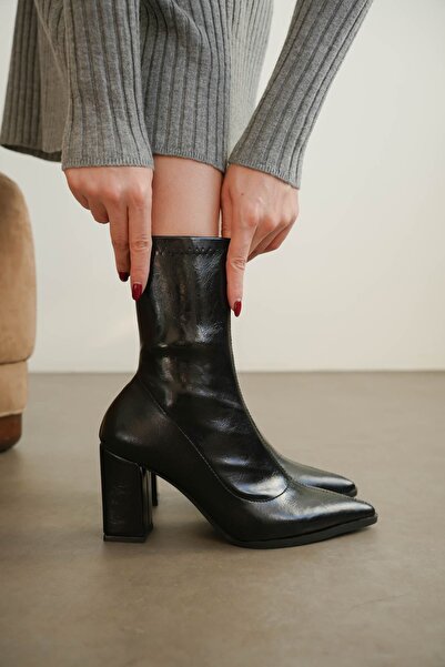 MODAADAM Women's Enjoy Thick Heeled Stretch Boots - Black-Patent Leather