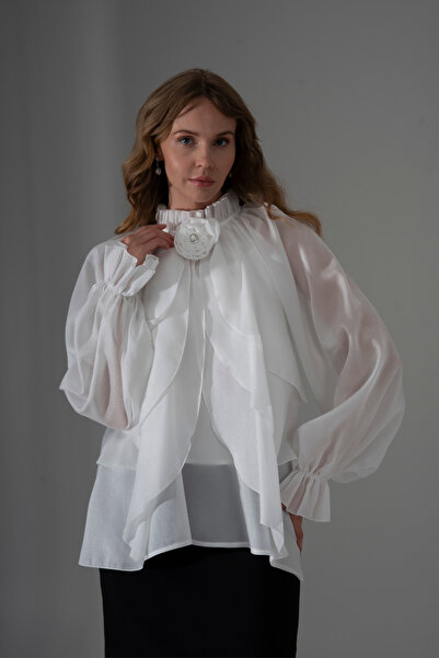 Lila Rose Volanlı Gül İşlemeli Organze Bluz